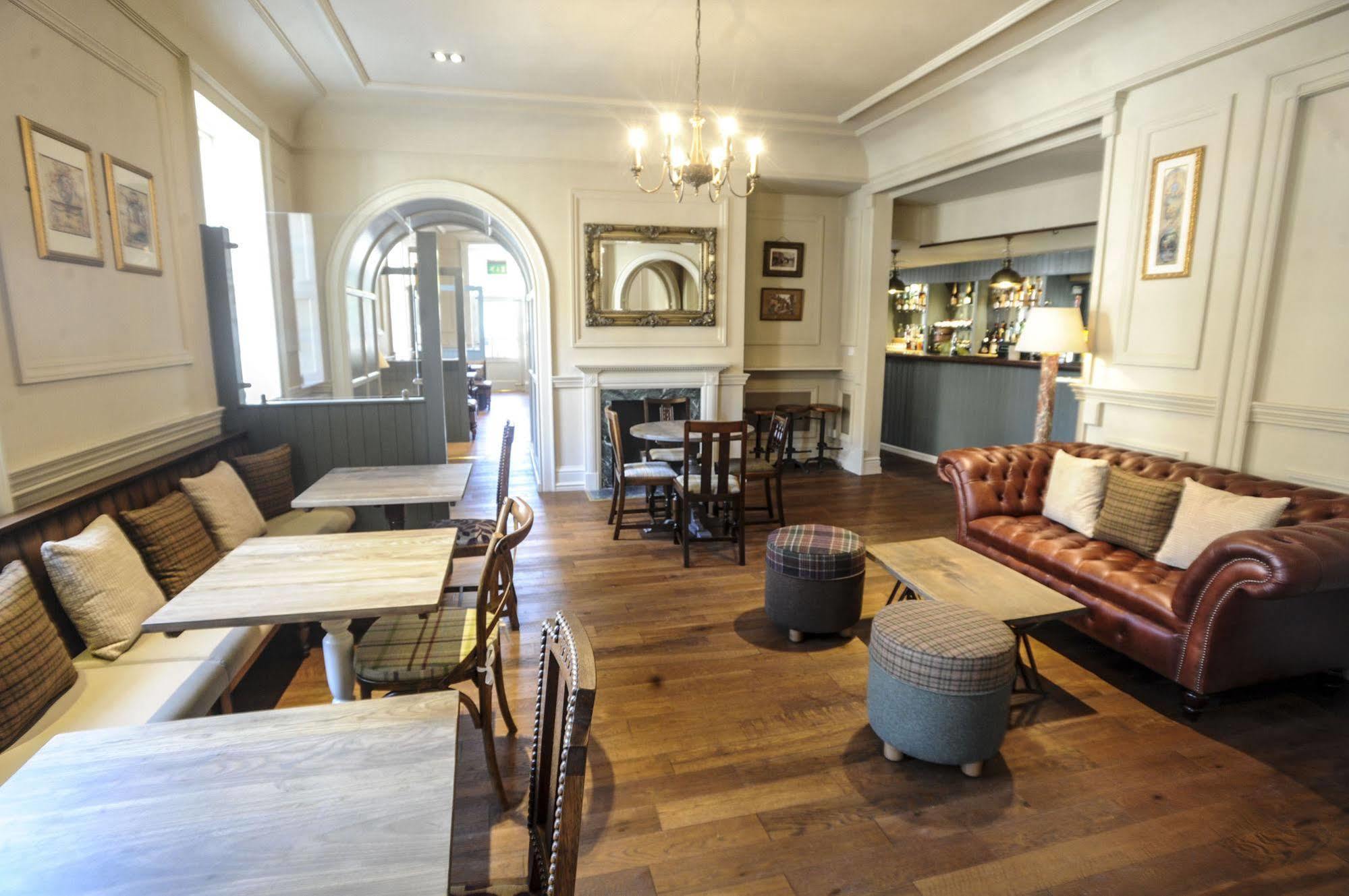 The Rutland Arms Hotel Newmarket  Exterior photo
